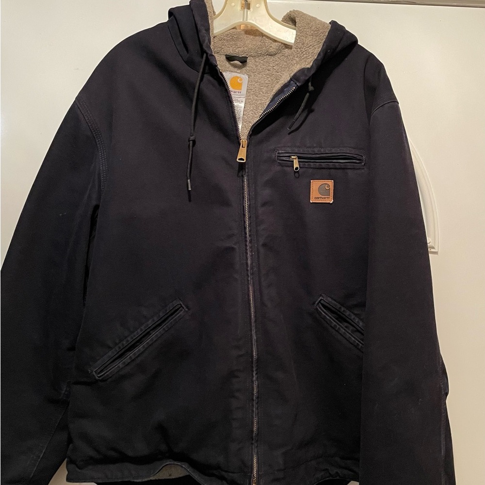 Carhartt coat w/ hood